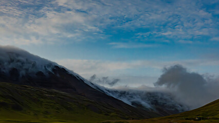 Vulkanisch inspirierende Landschaft in Island