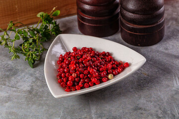 Dry pink pepper corn spice