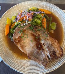 lamb chops with vegetables