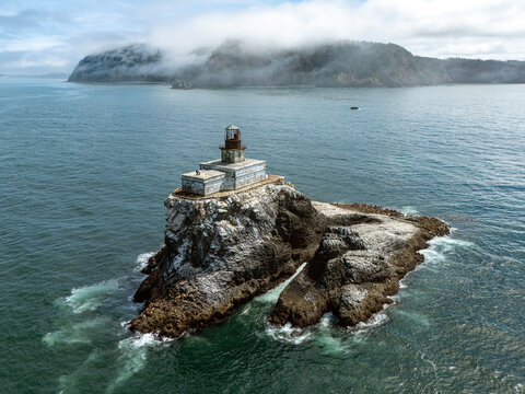 Tillamook Lighthouse Pacific Ocean Shore Coast
