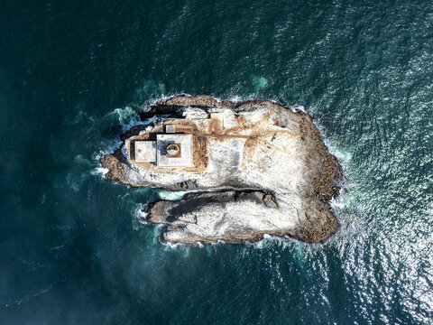 Tillamook Lighthouse Pacific Ocean Shore Coast