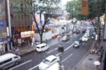 雨粒と街並み