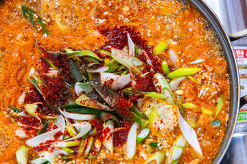 boiling cold water skate roe stew
