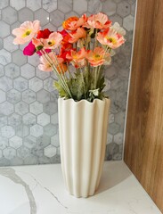 Vintage Style Poppy
Artistic vintage-style print of poppy flowers, perfect for wall art, posters, and botanical-themed decor.