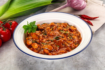 Chili con carne with beef and beans