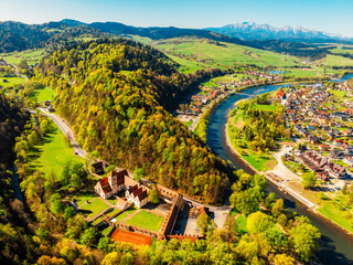Medieval monastery Cerveny Klastor near Peak Tri Koruny or Trzy Korony in Pieniny National park in Slovakia and Poland © Zedspider