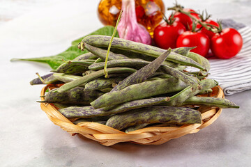 Raw green bean strips heap