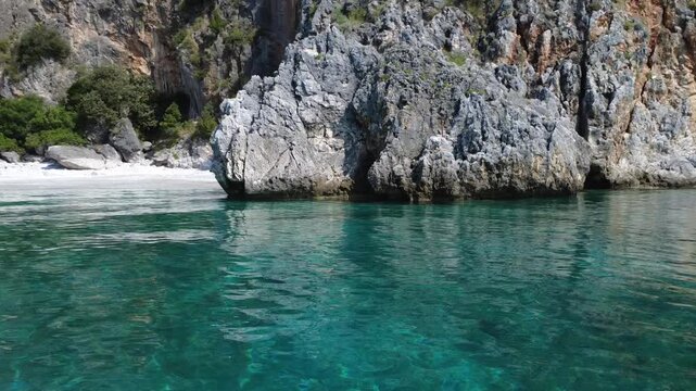 La bella costa da Scario all'area marina protetta degli Infreschi e della Massetta in Cilento ,Italia