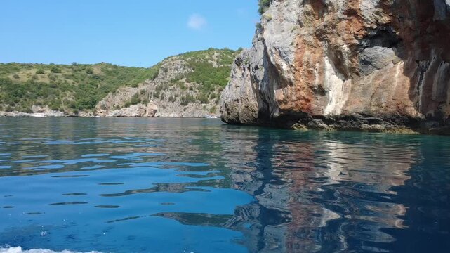 La bella costa da Scario all'area marina protetta degli Infreschi e della Massetta in Cilento ,Italia