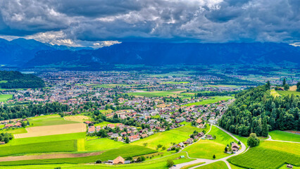 Panorama von Steffisburg (Thun), Luftaufnahme, Kanton Bern, Schweiz, Anfang August 2025