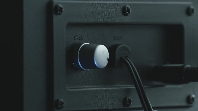 Disabling bass sub buffer and additional connection for improved sound performance during setup