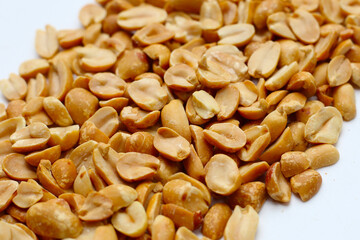 Roasted peanuts for snacking, or used as toppings for various dishes.
