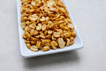 Roasted peanuts for snacking, or used as toppings for various dishes.