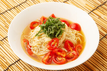 トマトのそうめん