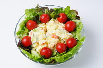 ポテトサラダ　ミニトマト