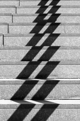 Treppe mit Zick Zack Schatten