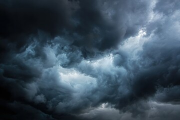 Obraz premium Turbulent Atmosphere: A Dramatic Sky Captured with Stormy Clouds and Abstract Weather Elements