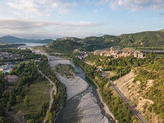 Aínsa-Sobrarbe. Cinca River, Mediano Reservoir. Sobrarbe, Huesca. Aragón