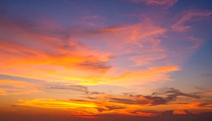 Obraz premium Colorful sunset sky with clouds (2)