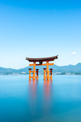 世界遺産・日本三景厳島神社大鳥居　広島県廿日市市宮島