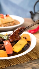 Stir-fried chicken and vegetables in savory sauce