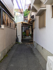 大阪府池田市の路地の風景
