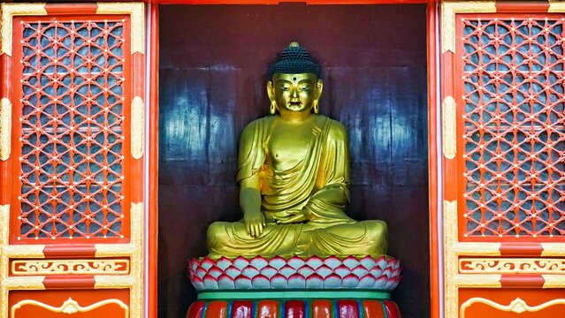 White Pagoda Temple (Miaoying Temple), Beijing, China