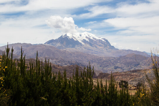 The Illimani, a snowy mountain 