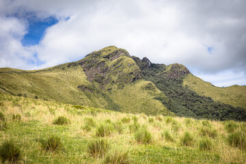 Obraz premium Pichincha Province, Quito, Ecuador - July 5, 2025: The Pasochoa volcano is located in the Pasochoa wildlife refuge. It is an extinct volcano, 4,200 meters high.