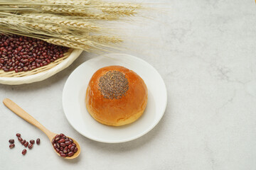 日本の食べ物｜アンパンのイメージ・小豆と麦の穂