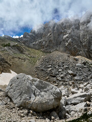 GRAN SASSO: il Vallone delle Cornacchie e il Corno Piccolo - Prati di Tivoli
