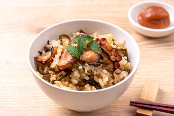 蛸と塩昆布の炊き込みご飯