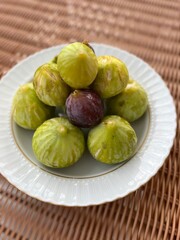 figs on a plate