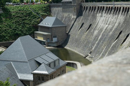 staudamm see edertalsperre eder mauer