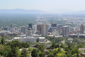 Fototapeta premium Panoramic View of Salt Lake City and Utah State Capitol