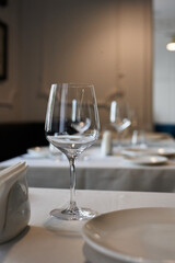 table setting in restaurant