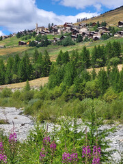 Highest village in Europe, 2042 m. Saint-Véran, plus haut village d'Europe. Hautes-Alpes, Parc...