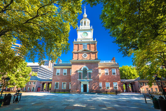 Philadelphia, Independence Hall historic landmark in Philadelphia view from Independence square