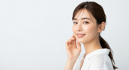 透明感のある肌を持つ日本人女性のスキンケア｜Asian Beauty Skincare Portrait