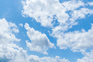 夏の空　澄んだ青空と雲302