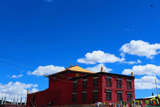 Komic Monastery in Spiti Valley is one of the world&rsquo;s highest monasteries, renowned for its serene setting and stunning Himalayan views.