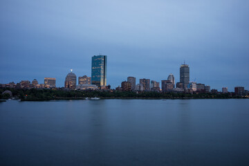 Fototapeta premium Boston Skyline at Dusk Across the Charles River