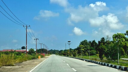 Fototapeta premium Straight road but quiet vehicles