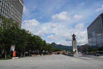 The statue of General Yi Sun-shin - Korea
