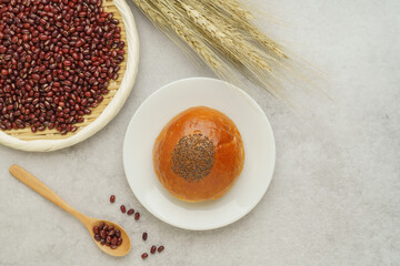 日本の食べ物｜アンパンのイメージ・小豆と麦の穂