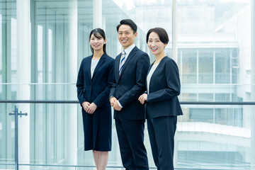 オフィスのビジネスパーソン