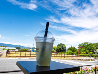夏空とレモンソーダの午後