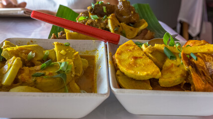 Repas créole au chou de palmiste, Île de la Réunion 