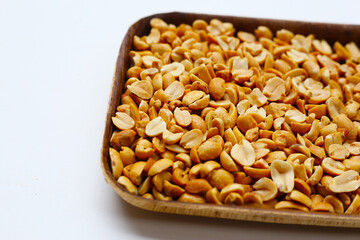 Roasted peanuts for snacking, or used as toppings for various dishes.