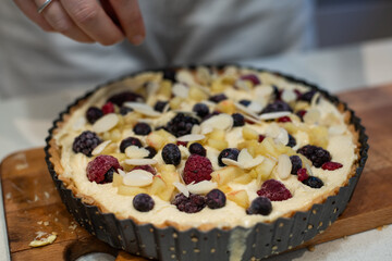 making frangepane tart